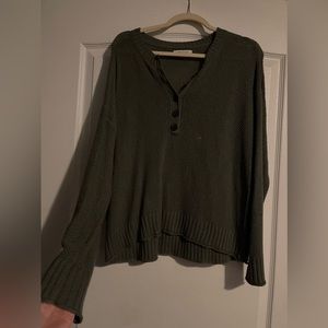 army green american eagle sweater